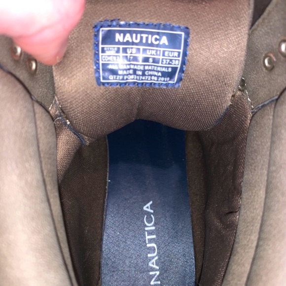Woman’s Nautica Boots NWOT - Picture 4 of 4